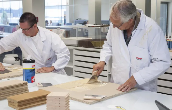 Evénement Impression adhésif parquet à l'Académie Soudal